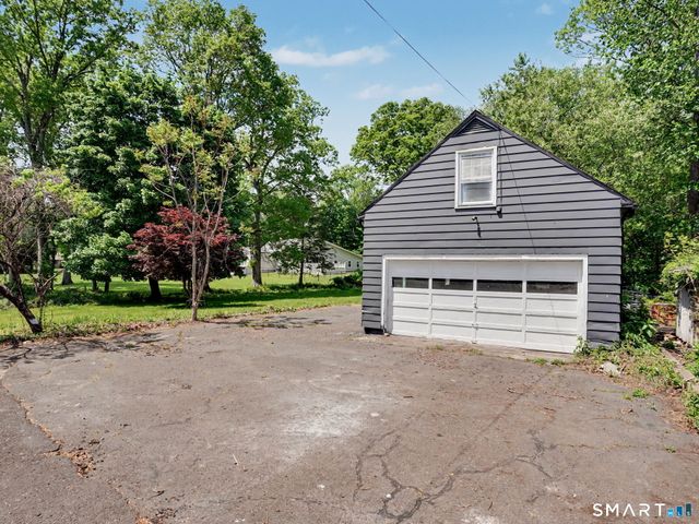 283 Derby Avenue, Orange, CT 06477