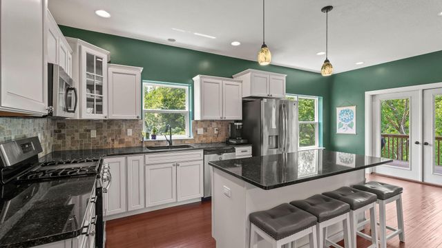 4307 ZOE LN, Columbia, MO 65201
