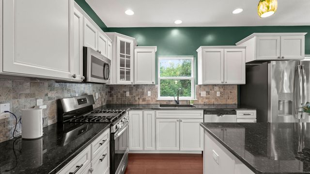 4307 ZOE LN, Columbia, MO 65201