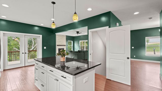 4307 ZOE LN, Columbia, MO 65201
