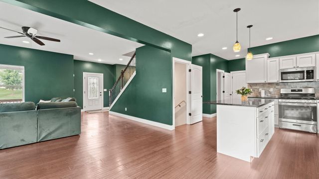 4307 ZOE LN, Columbia, MO 65201