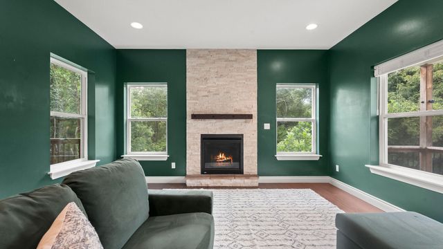 4307 ZOE LN, Columbia, MO 65201