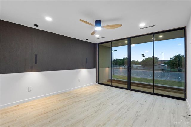 1408 S 7th Avenue, Edinburg, TX 78539