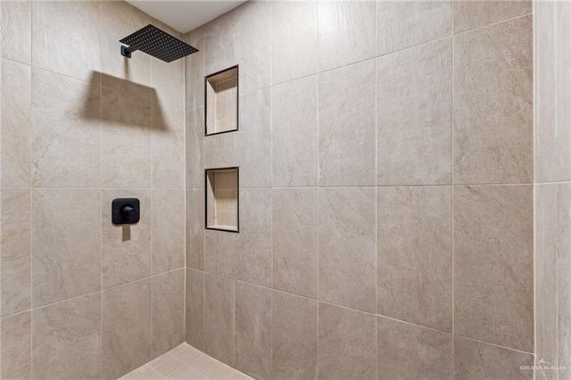 1408 S 7th Avenue, Edinburg, TX 78539