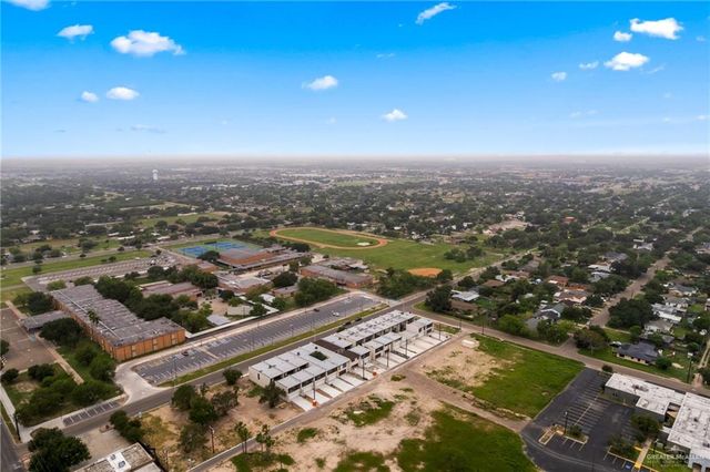1408 S 7th Avenue, Edinburg, TX 78539