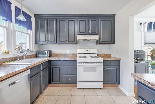 29 Montgomery Street, Shelton, CT 06484