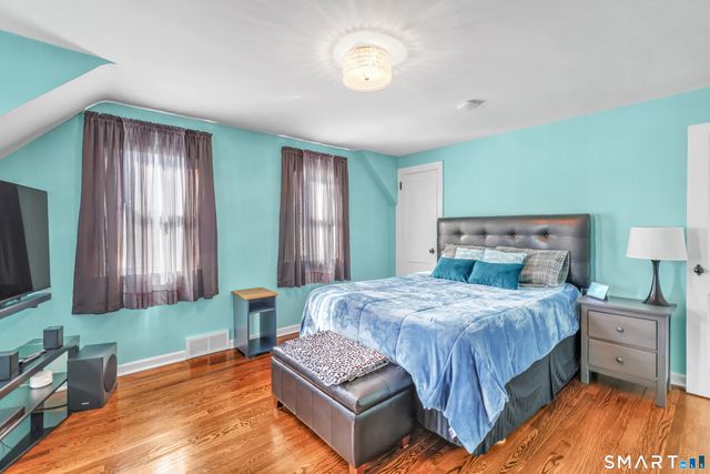 29 Montgomery Street, Shelton, CT 06484