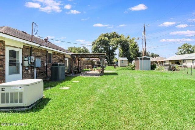 111 Lolly Drive, Lafayette, LA 70501