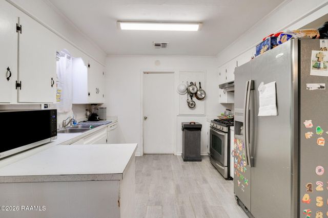 111 Lolly Drive, Lafayette, LA 70501