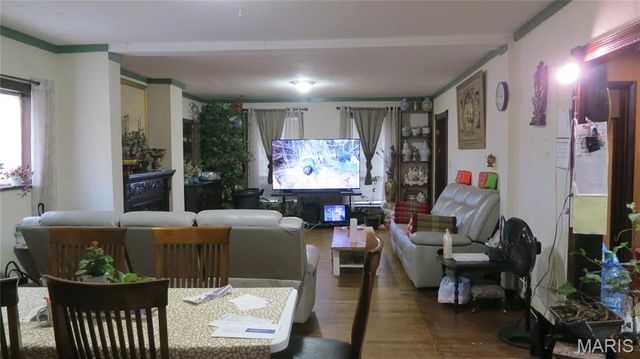 500 S 9th Street, Wood River, IL 62095