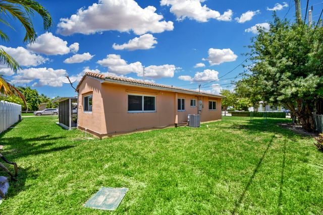 4511 Seagrape Drive, Lauderdale-By-The-Sea, Lauderdale By The Sea, FL 33308
