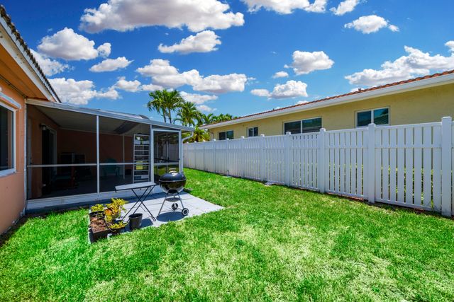 4511 Seagrape Drive, Lauderdale-By-The-Sea, Lauderdale By The Sea, FL 33308