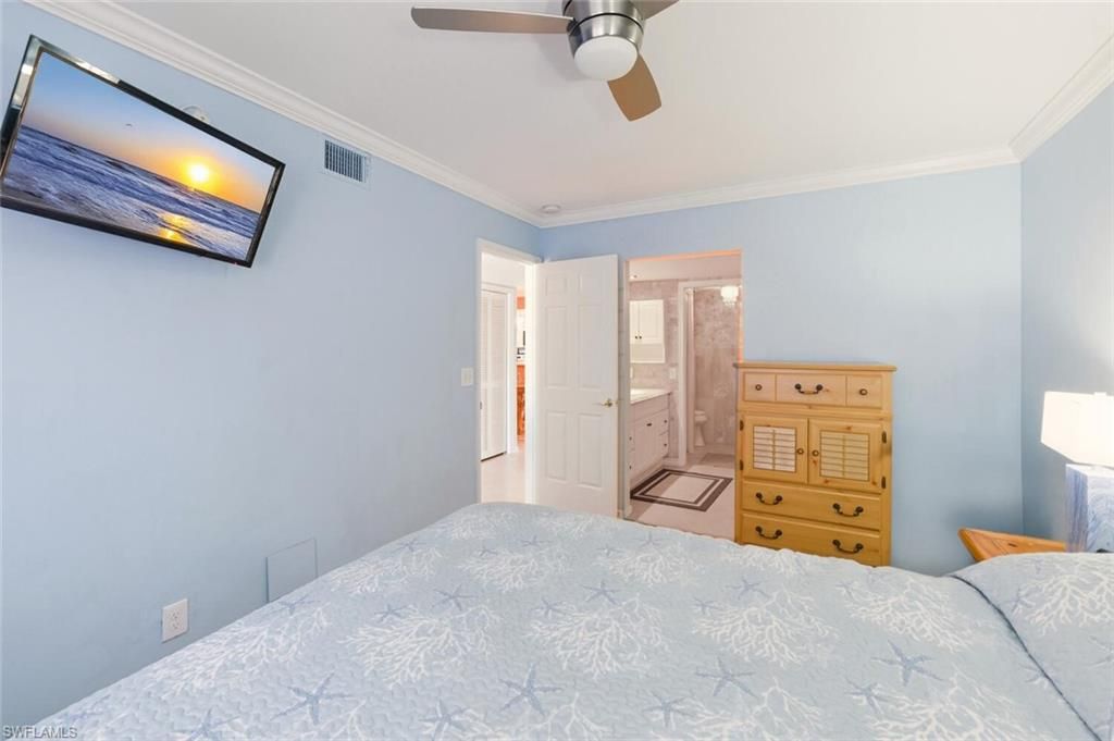 7340 Saint Ives WAY 3203, NAPLES, FL 34104 — photo 2