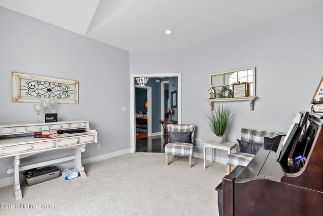 289 Windsor Dr, Taylorsville, KY 40071