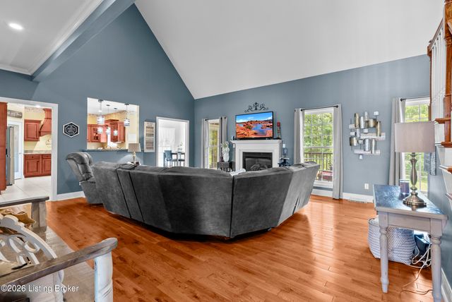 289 Windsor Dr, Taylorsville, KY 40071