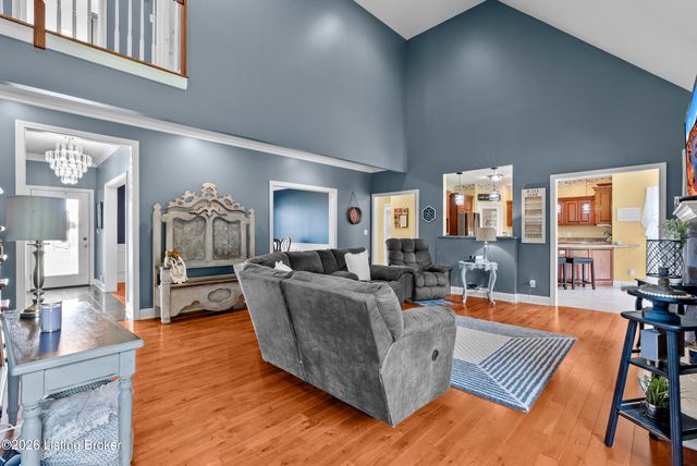 289 Windsor Dr, Taylorsville, KY 40071