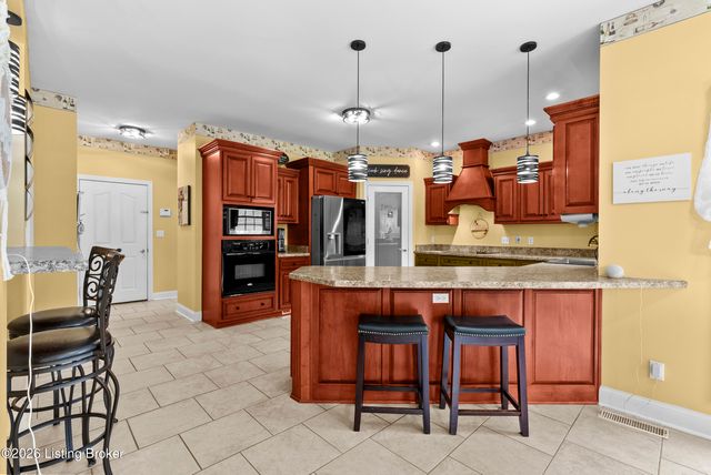 289 Windsor Dr, Taylorsville, KY 40071