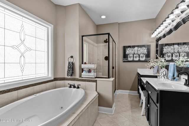 289 Windsor Dr, Taylorsville, KY 40071