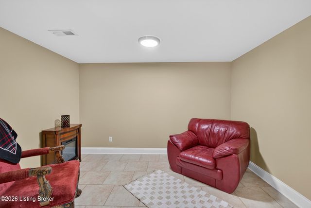 289 Windsor Dr, Taylorsville, KY 40071