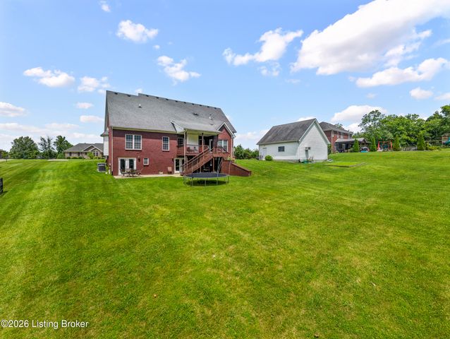 289 Windsor Dr, Taylorsville, KY 40071
