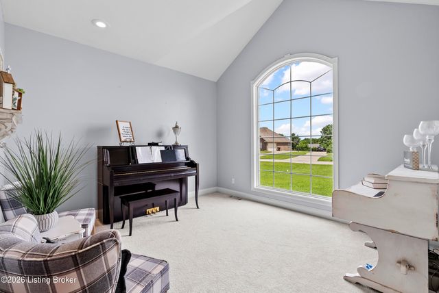 289 Windsor Dr, Taylorsville, KY 40071