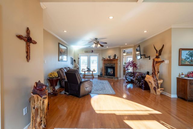 15 Lost Creek Dr, Heber Springs, AR 72543