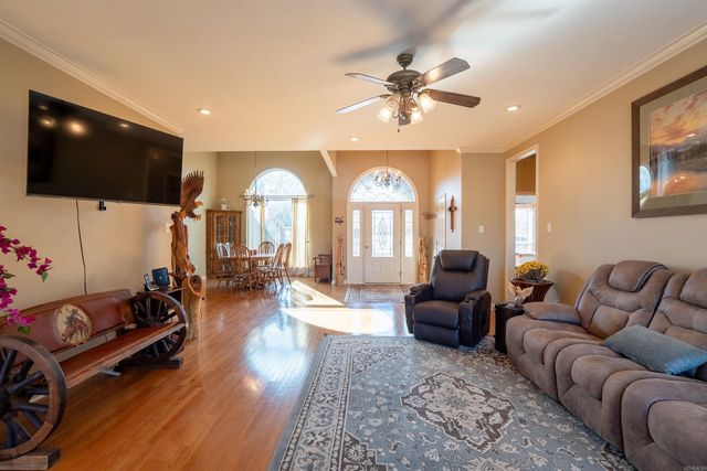 15 Lost Creek Dr, Heber Springs, AR 72543