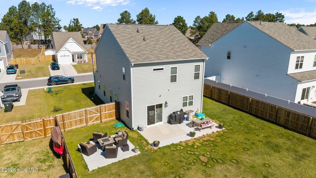 55 Walkabout Drive, Aberdeen, NC 28315