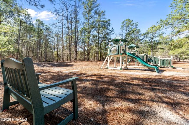 55 Walkabout Drive, Aberdeen, NC 28315