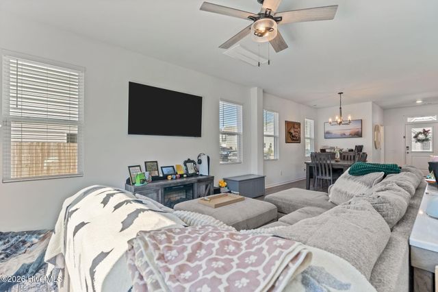 55 Walkabout Drive, Aberdeen, NC 28315