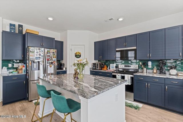 55 Walkabout Drive, Aberdeen, NC 28315