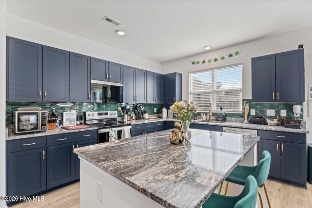 55 Walkabout Drive, Aberdeen, NC 28315