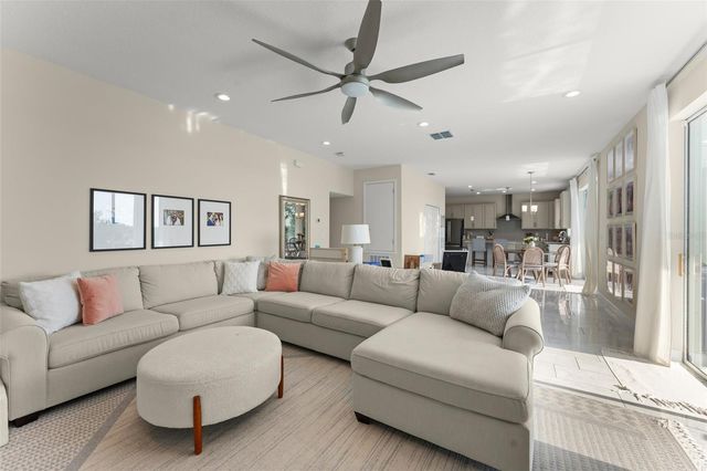 1834 SOUTHERN RED OAK CT, Ocoee, FL 34761