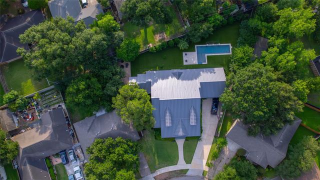 10614 Moonlight Drive, Houston, TX 77096