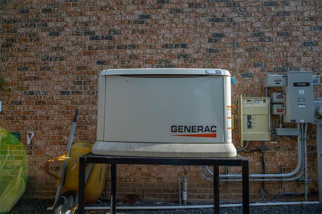 10614 Moonlight Drive, Houston, TX 77096