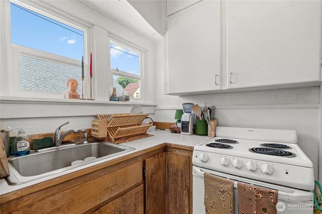 1901 N Fife Street, Tacoma, WA 98406
