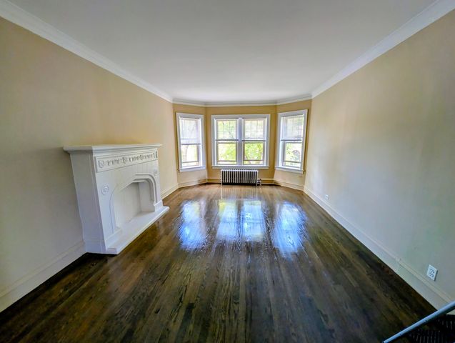 6711 N Greenview Avenue 2H, Chicago, IL 60626