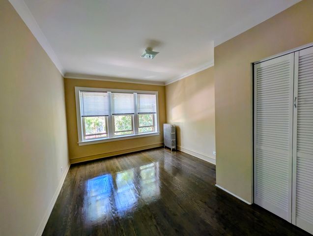 6711 N Greenview Avenue 2H, Chicago, IL 60626