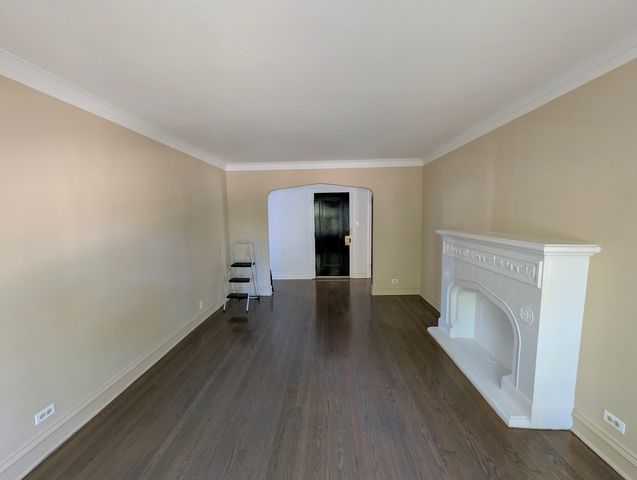 6711 N Greenview Avenue 2H, Chicago, IL 60626