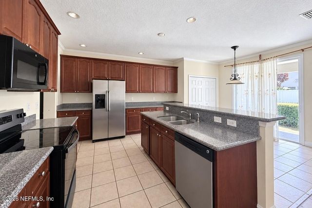 12198 WYNNFIELD LAKES Circle, Jacksonville, FL 32246