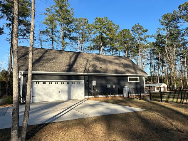 424 Myers Mayo Road, Ridgeville, SC 29472