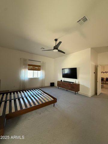 2914 N 47th Street, Phoenix, AZ 85018