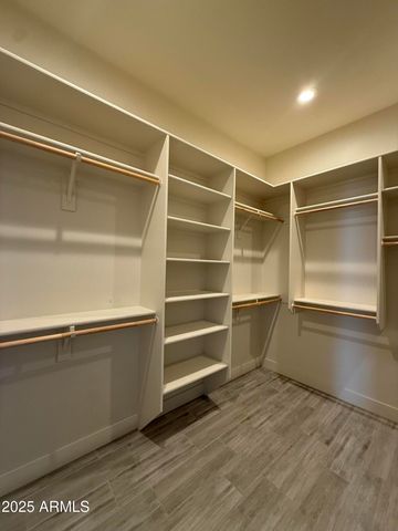 2914 N 47th Street, Phoenix, AZ 85018