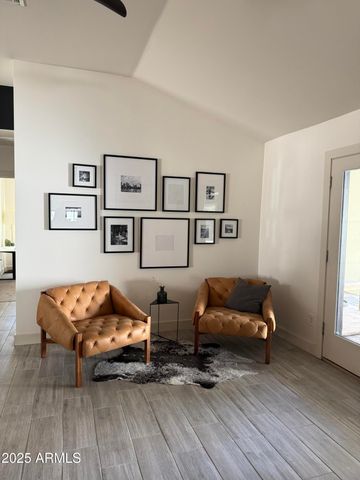 2914 N 47th Street, Phoenix, AZ 85018