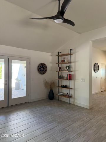 2914 N 47th Street, Phoenix, AZ 85018