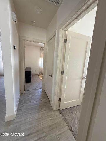 2914 N 47th Street, Phoenix, AZ 85018