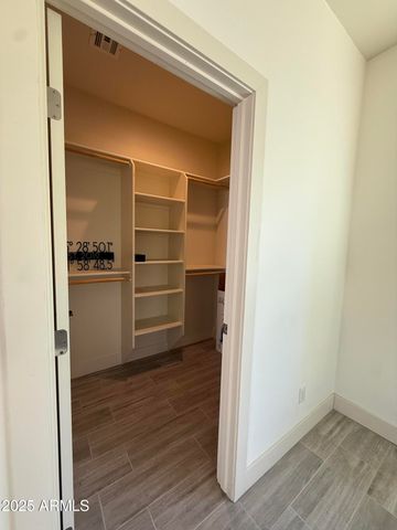 2914 N 47th Street, Phoenix, AZ 85018
