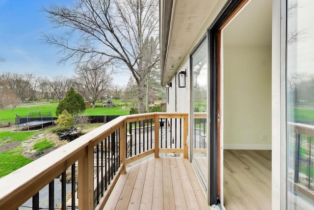 8S510 Oxford Lane, Naperville, IL 60565