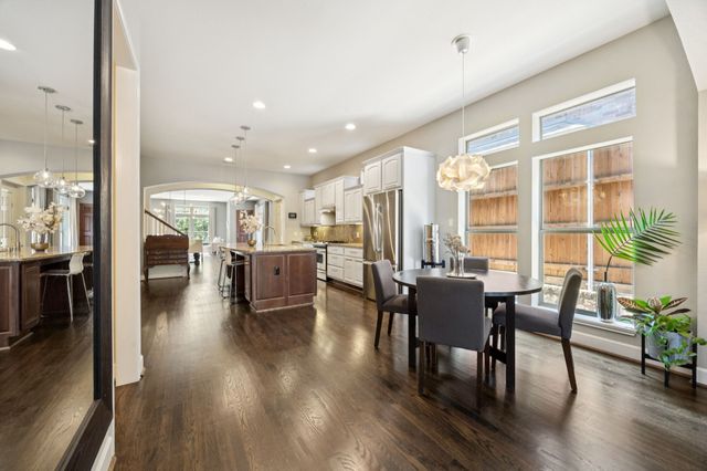 2405 Throckmorton Street, Dallas, TX 75219