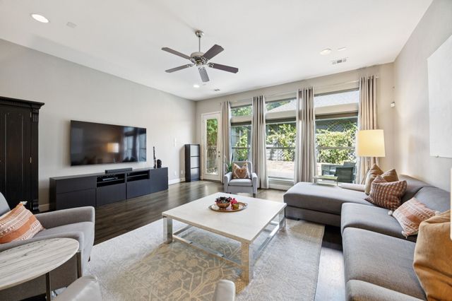 2405 Throckmorton Street, Dallas, TX 75219